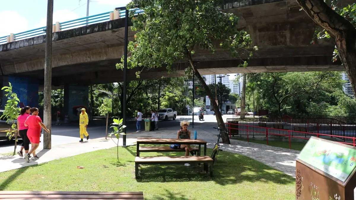 Cais da Vila Vintém, trecho do Parque Capibaribe entre a Jaqueira e Casa Forte, depois das obras do CITinova (foto: site da ARIES)