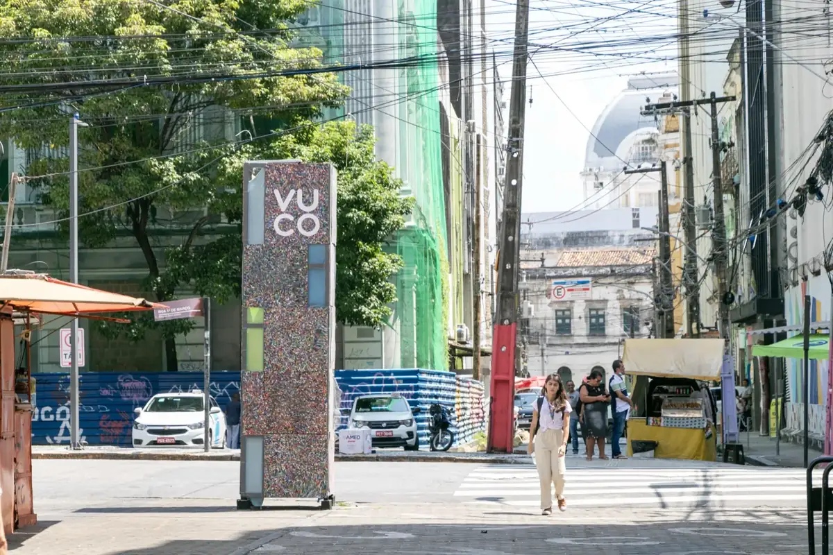 Totem de entrada do V.U.C.O., em Santo Antônio (foto: site da ARIES)